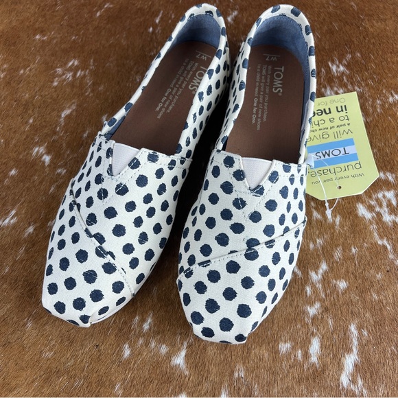 NWT Toms polka dot flats - Picture 8 of 9